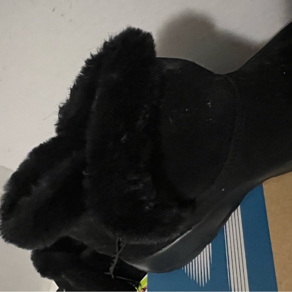 Black Skechers Warm Boots - Picture 4 of 8